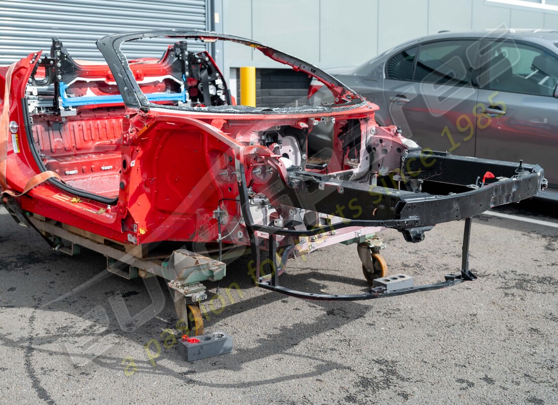 gebrauchtes ferrari frontmodul. teilenummer 985916667 (5)