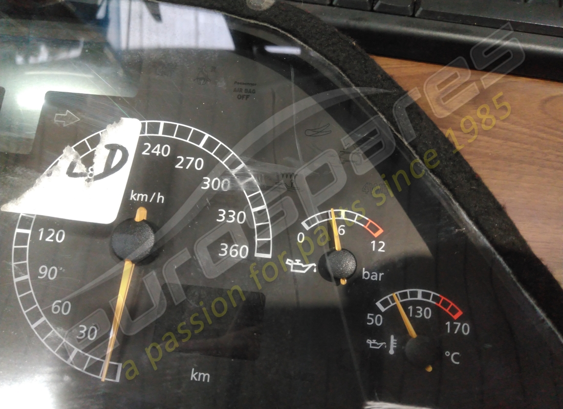 beschädigte lamborghini instrumentenbaugruppe. teilenummer 0060013343 (2)