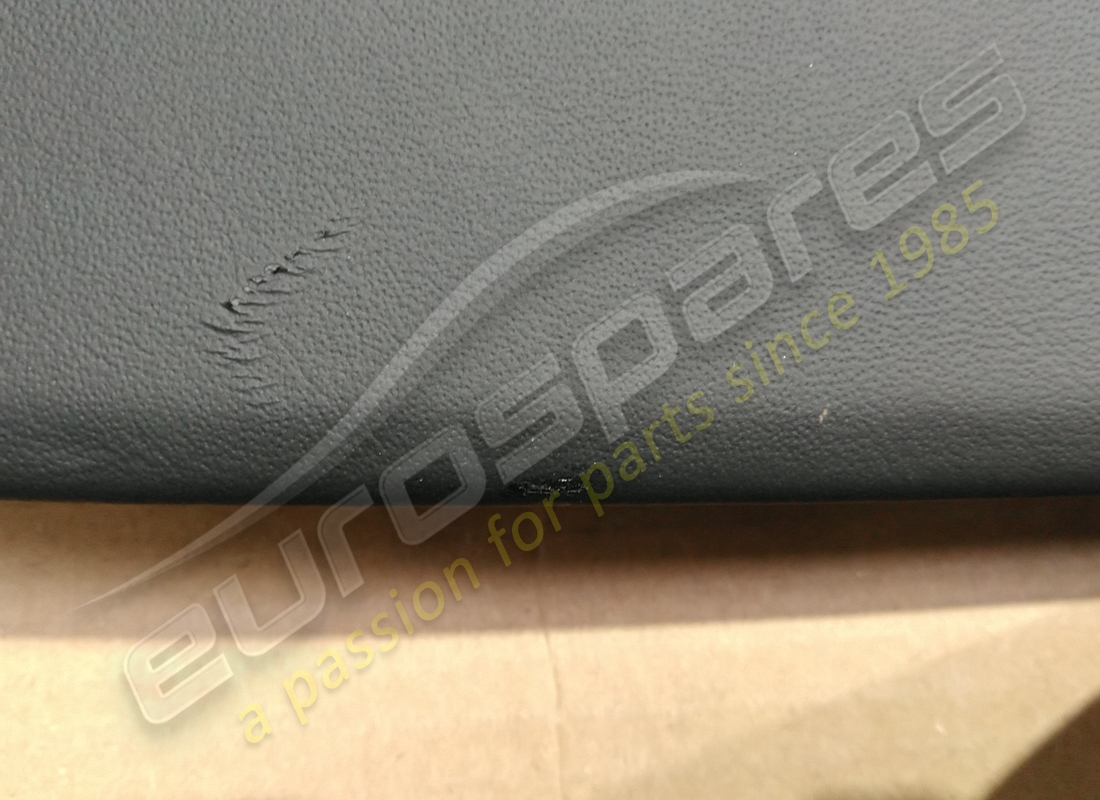 gebrauchte lamborghini seitenverkleidung. teilenummer 4ml863303gqg8 (3)
