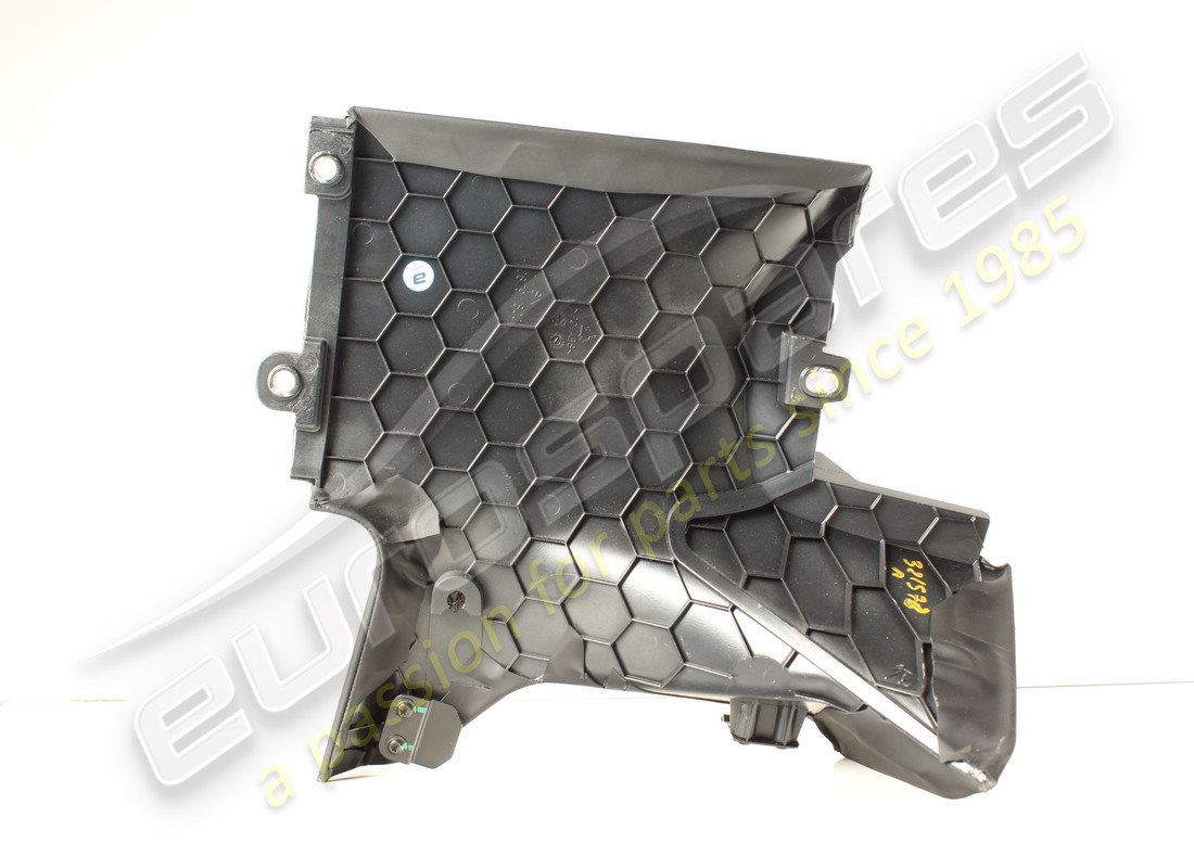 gebraucht ferrari seitliche verkleidung heckscheibe links. teilenummer 88028200 (2)