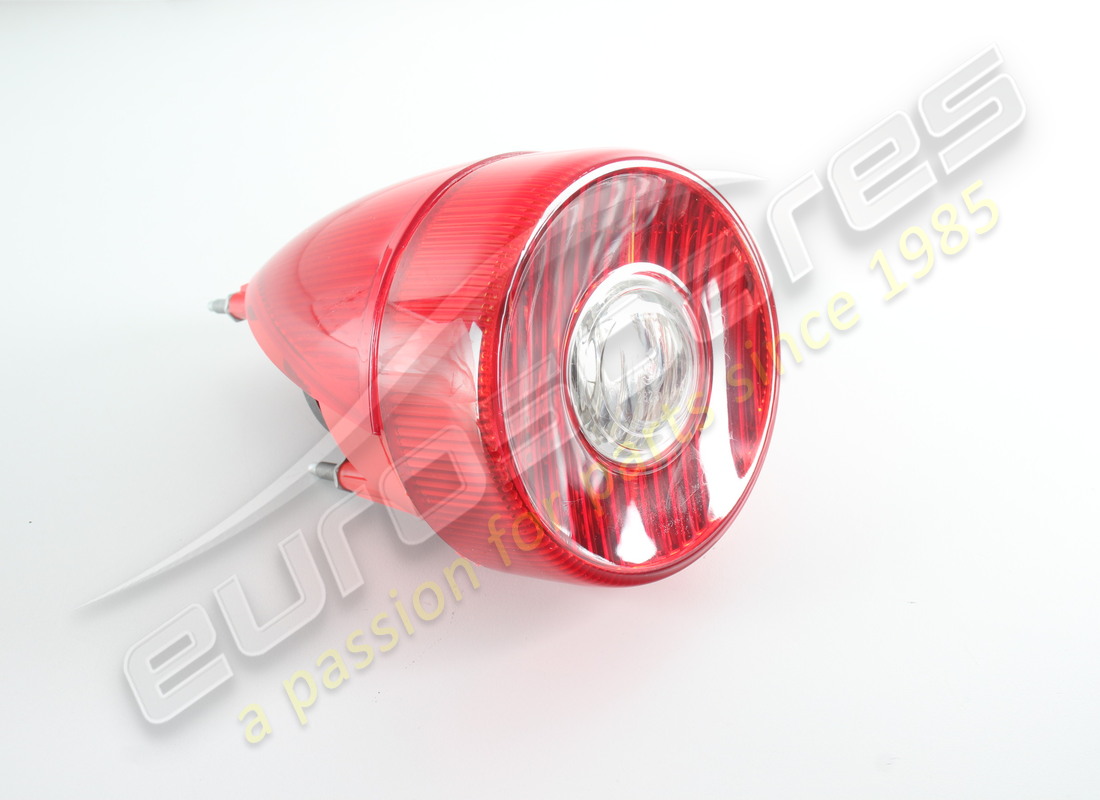 neu ferrari rechts position bremslicht. teilenummer 193182 (1)