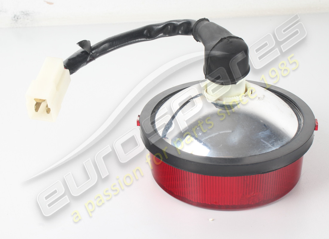 NEUE FERRARI HINTERE RÜCKLEUCHTE MIT REFLEKTOR OE. TEILENUMMER 20082301 (4) neue ferrari hintere rückleuchte mit reflektor oe. teilenummer 20082301 (4)