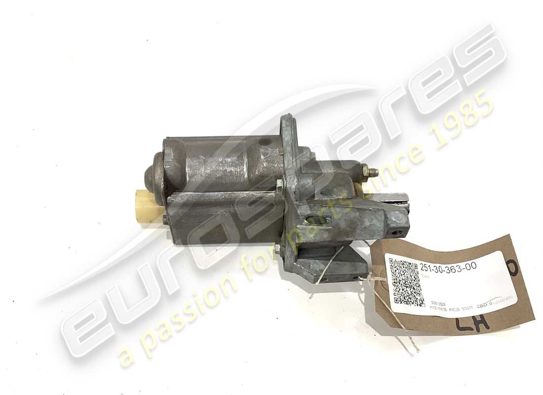 new ferrari lh qtr light motor. part number 2513036300 (1)