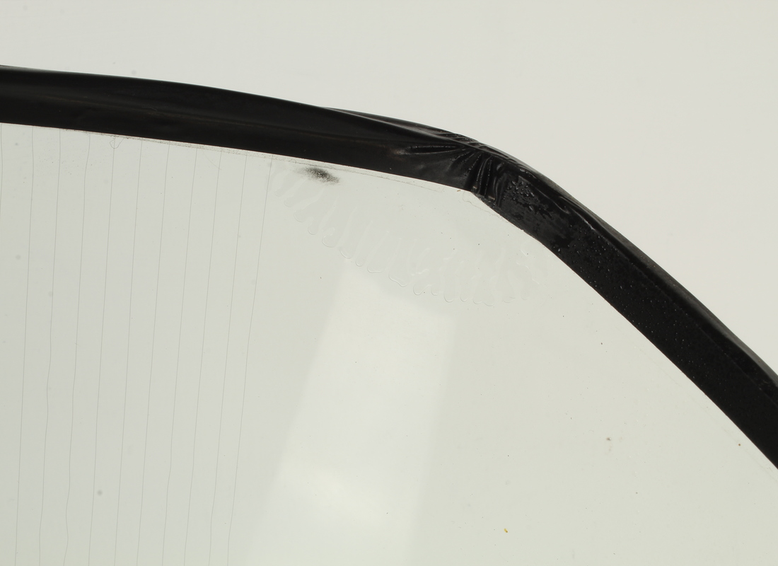 gebraucht ferrari heckfenster. teilenummer 61896400 (4)