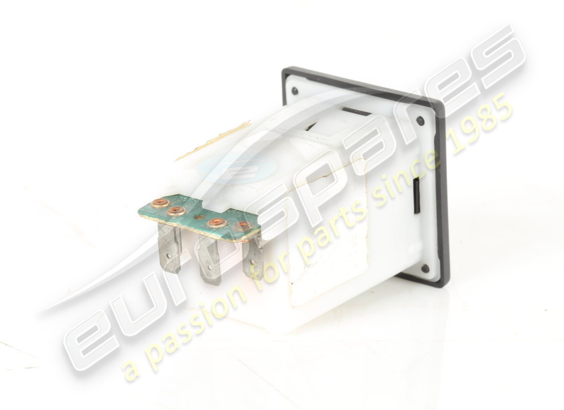 GEBRAUCHTER FERRARI NEBELSCHEINWERFERSCHALTER. TEILENUMMER 121607 (2) gebrauchter ferrari nebelscheinwerferschalter. teilenummer 121607 (2)