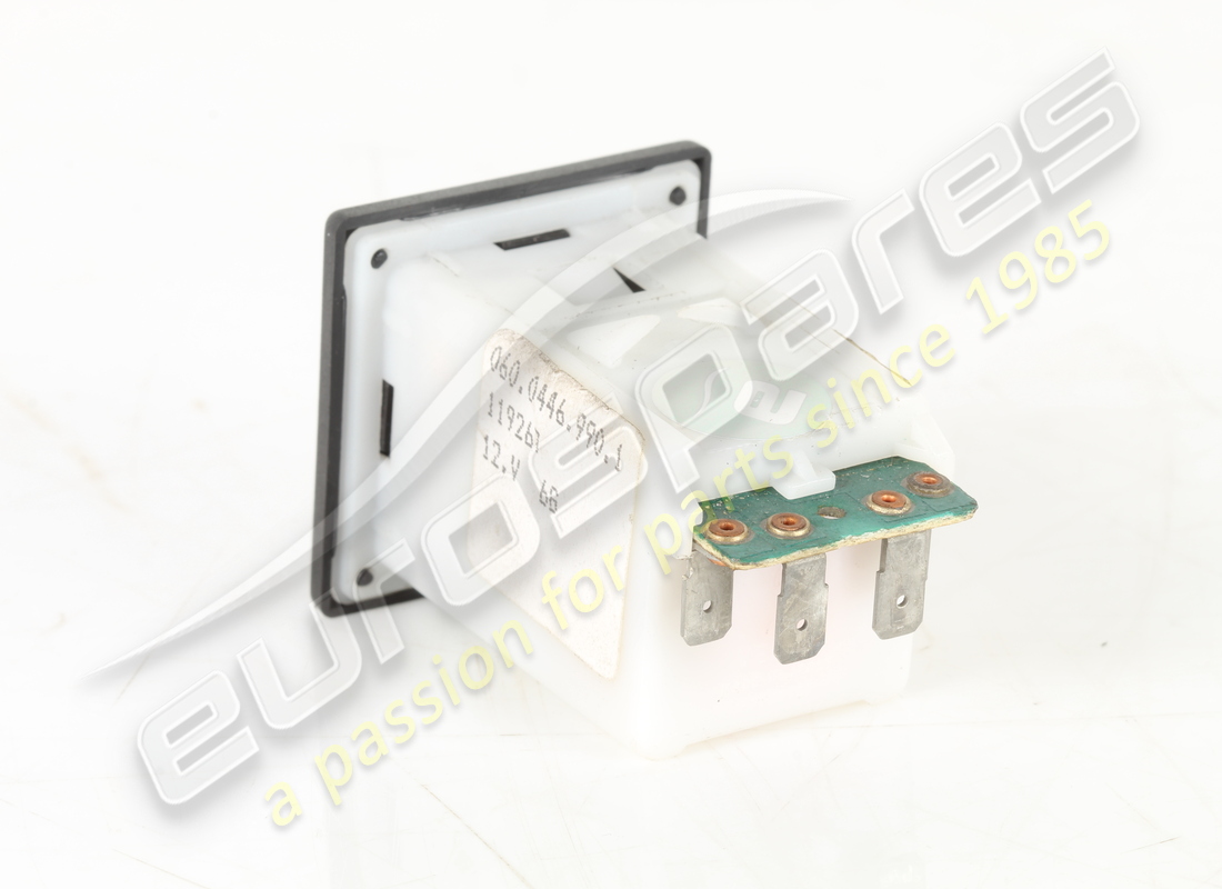 GEBRAUCHTER FERRARI NEBELSCHEINWERFERSCHALTER. TEILENUMMER 121607 (3) gebrauchter ferrari nebelscheinwerferschalter. teilenummer 121607 (3)