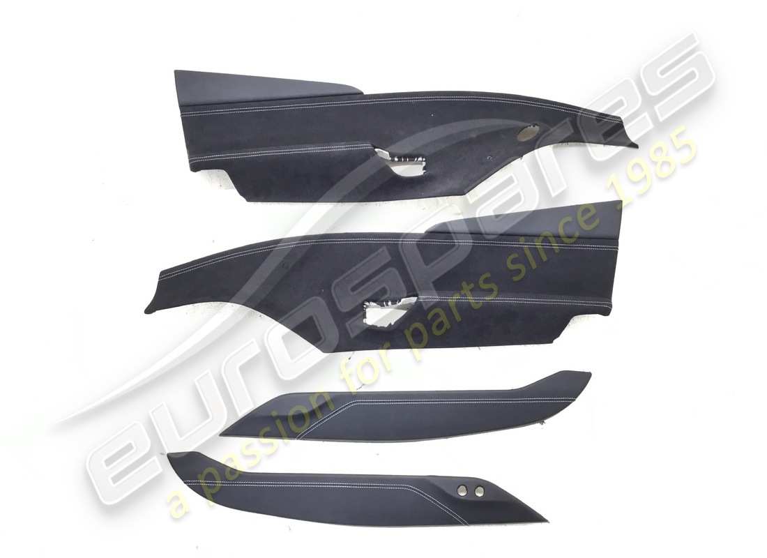 GEBRAUCHT Eurospares Ferrari 488 Türverkleidungen links und rechts (schwarzes ALCANTARA und weiße Nähte und schwarzes Leder und weiße Nähte). TEILENUMMER EAP1374248 (1)