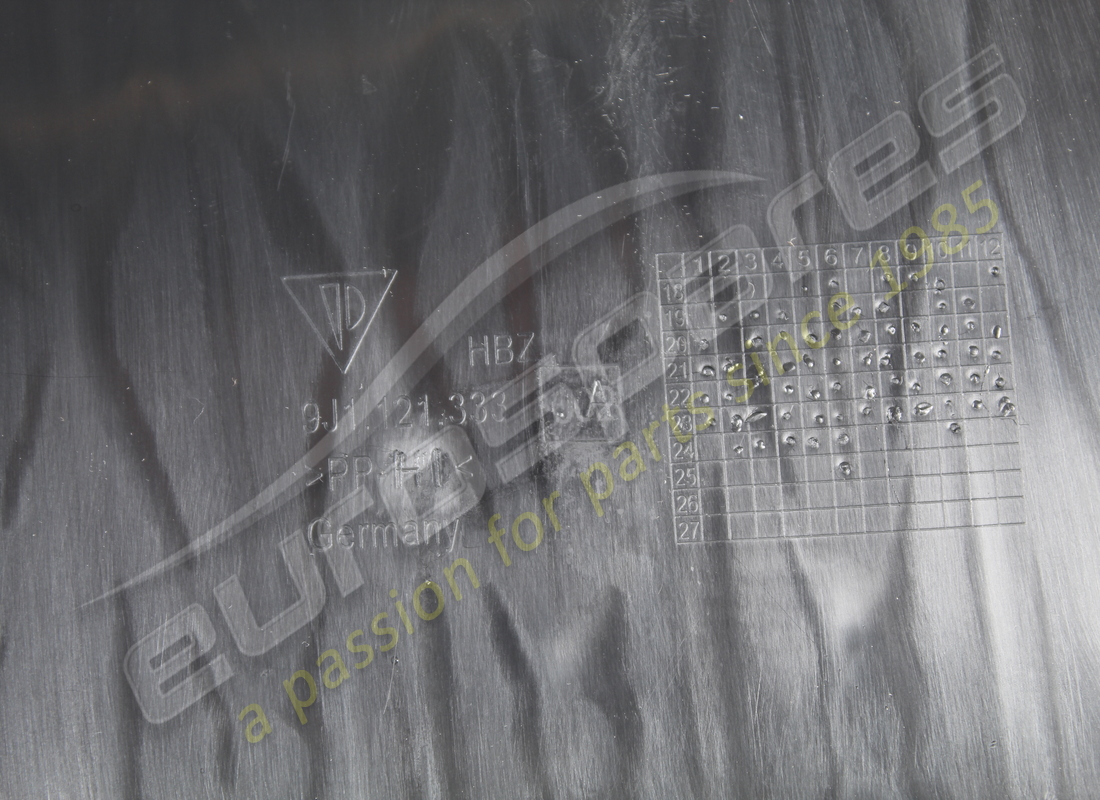 NEU PORSCHE LUFTFÜHRUNG MATTSCHWARZ. TEILENUMMER 9J1121333AOK1 (5) neu porsche luftführung mattschwarz. teilenummer 9j1121333aok1 (5)