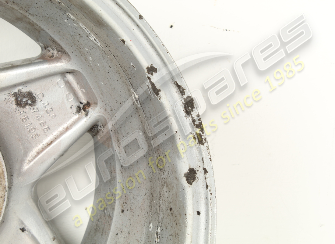 GEBRAUCHTES FERRARI RENNRAD VORNE 3.2 MQV. TEILENUMMER 127465 (5) gebrauchtes ferrari rennrad vorne 3.2 mqv. teilenummer 127465 (5)