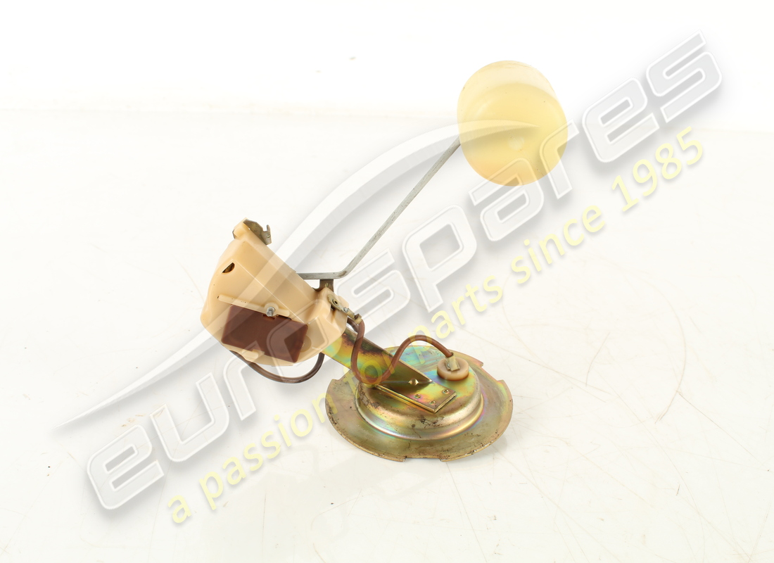 gebrauchter tankgestützer ferrari. teilenummer 116045 (1)