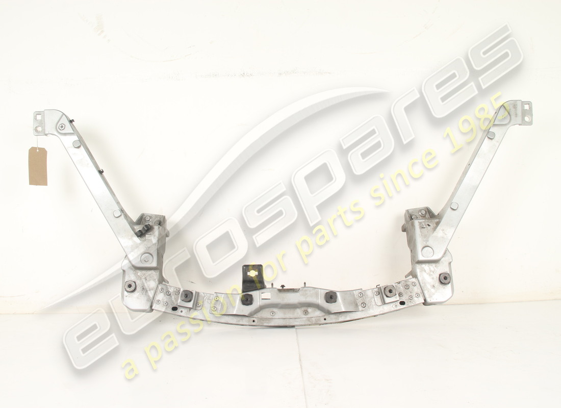 VERWENDET Maserati QUERTRÄGER. TEILENUMMER 673006046 (1)