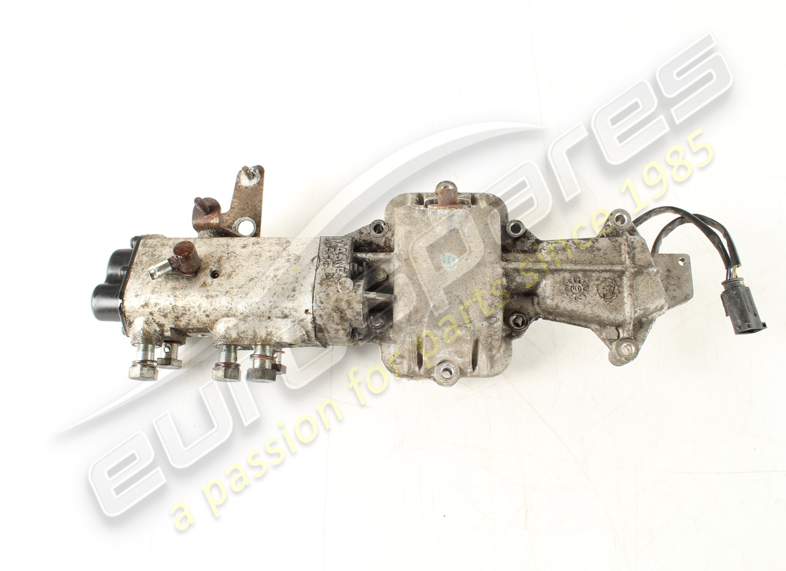 GEBRAUCHTER Maserati STELLANTRIEB MIT ABDECKUNG. TEILENUMMER 183064 (1)