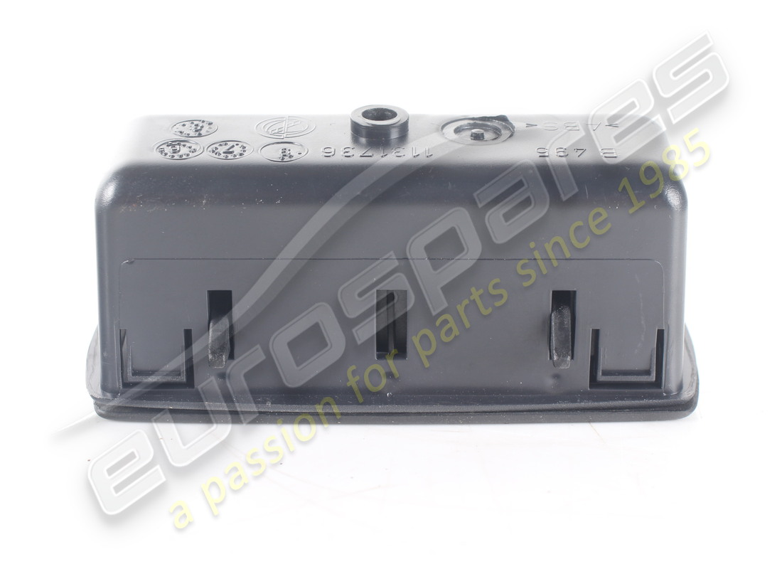 GEBRAUCHTER MASERATI HECKASCHENBECHER. TEILENUMMER 388300601 (6) gebrauchter maserati heckaschenbecher. teilenummer 388300601 (6)