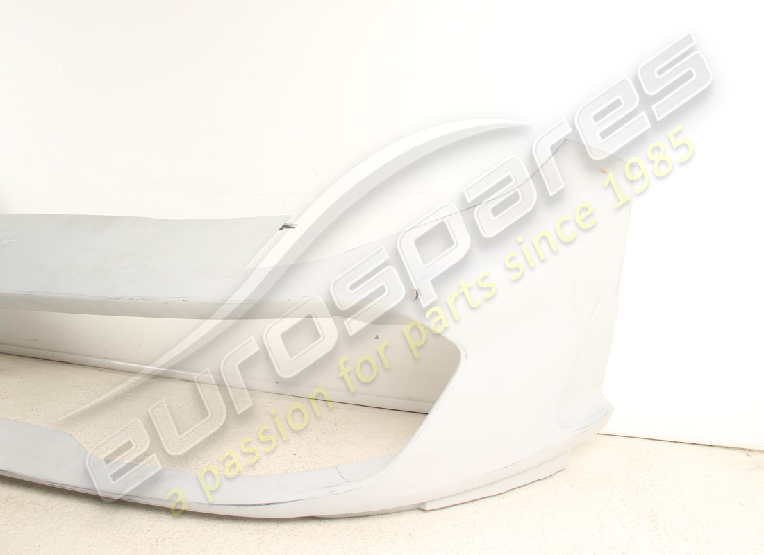 beschädigter ferrari vorderer stoßfänger. teilenummer 89041710 (3)