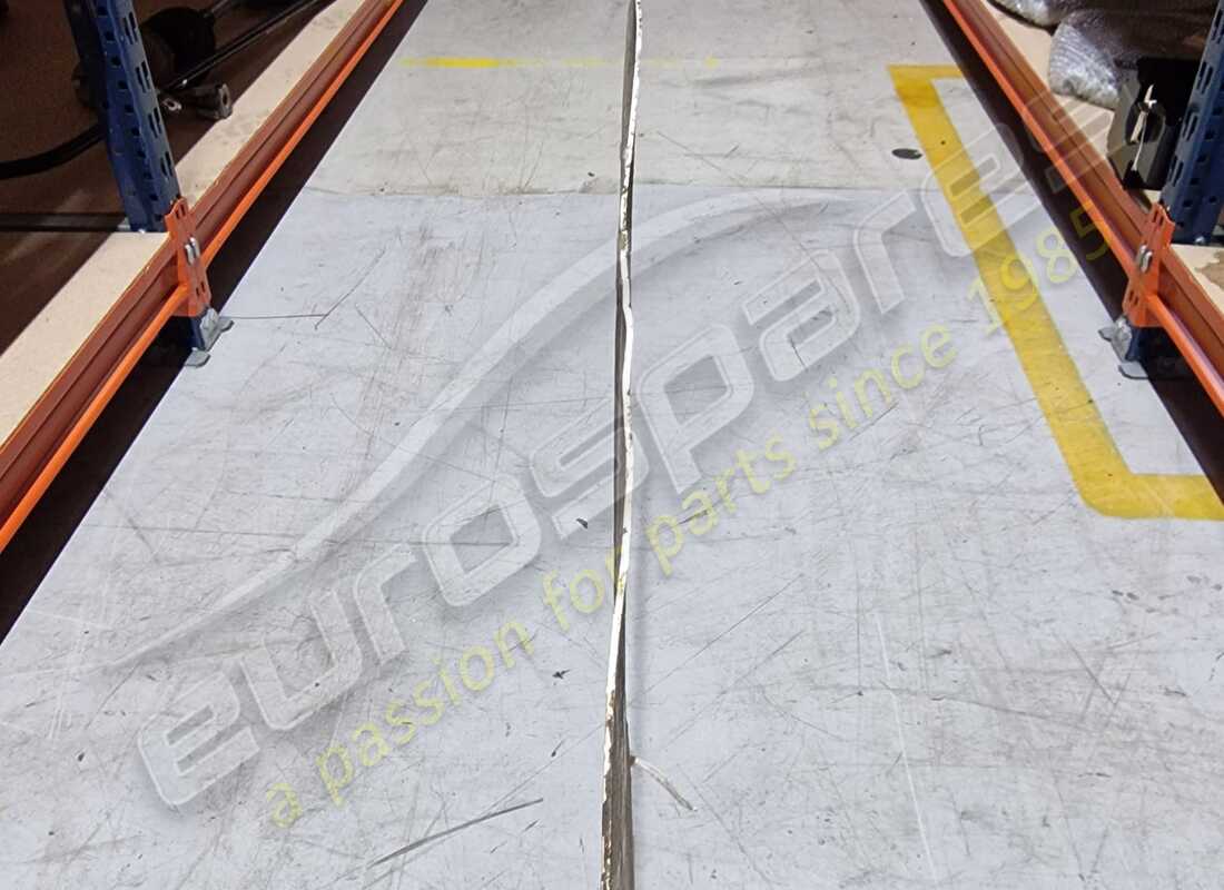 gebrauchte lamborghini widerstandsreduzierung. teilenummer 400825216 (3)