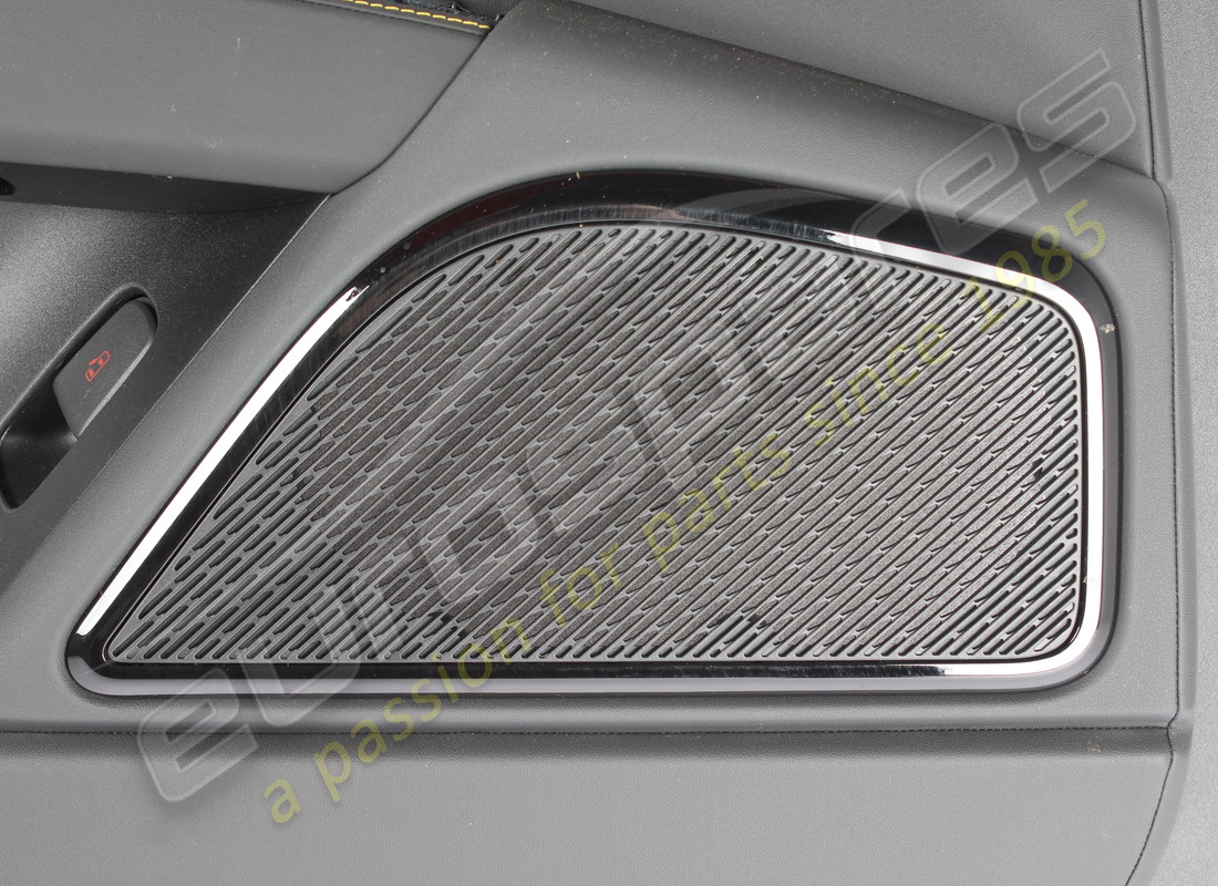 gebrauchte maserati türverkleidung vorne links. teilenummer 670225898 (4)