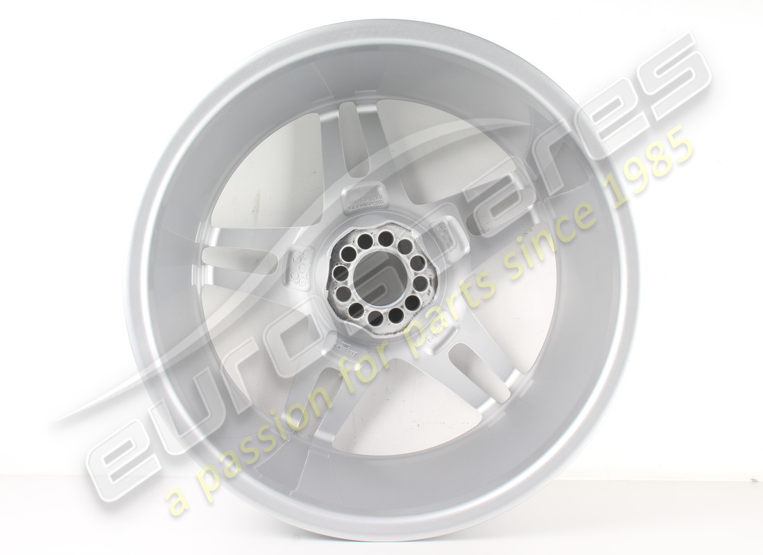 ÜBERHOLTE FERRARI VORDERRADFELGE. TEILENUMMER 192918 (3) überholte ferrari vorderradfelge. teilenummer 192918 (3)