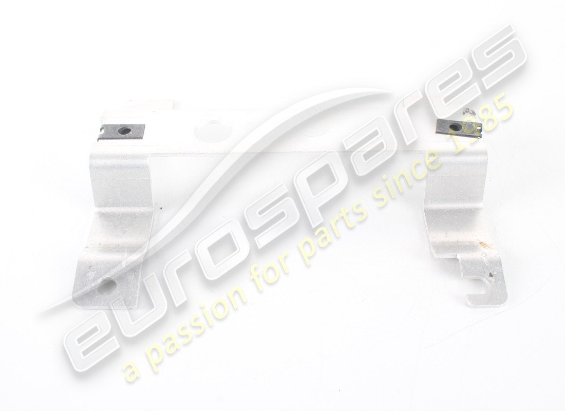 USED ASTON MARTIN BRACKET ASSEMBLY, REAR CONSOLE. PART NUMBER 4G43672A42AA (2) used aston martin bracket assembly, rear console. part number 4g43672a42aa (2)