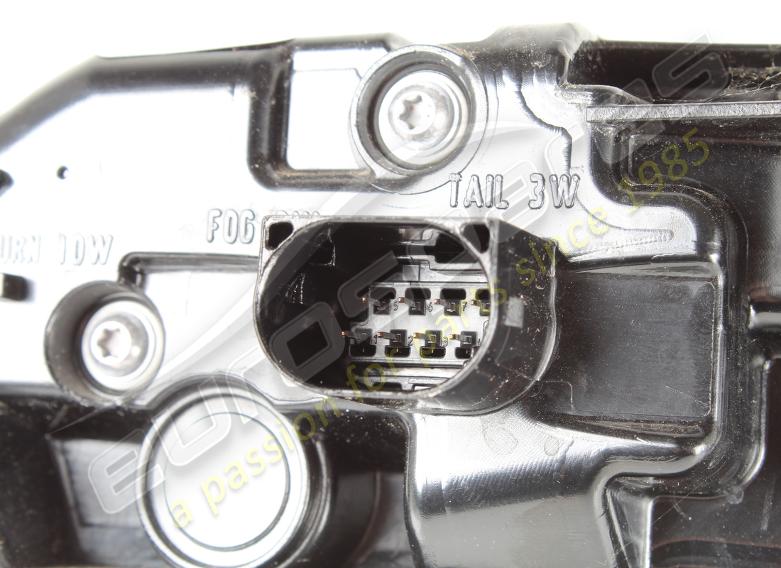 GEBRAUCHT FERRARI FANALE POSTERIORE DX. TEILENUMMER 960504 (6) gebraucht ferrari fanale posteriore dx. teilenummer 960504 (6)