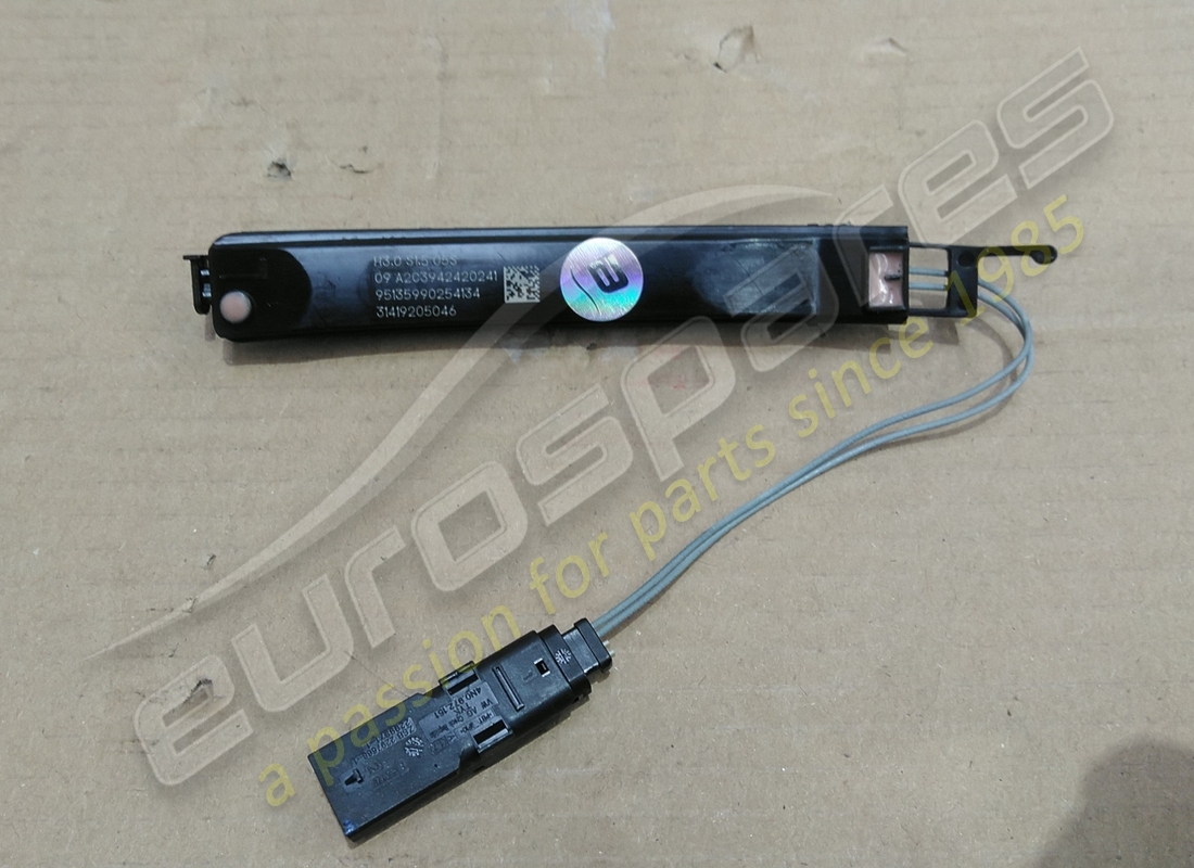 gebrauchter lamborghini sensor im türgriff li.. teilenummer 4n0927753 (2)
