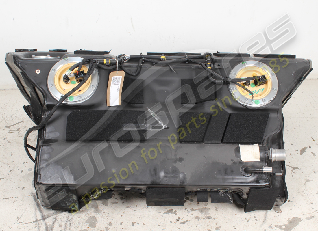 Ferrari VOLLSTÄNDIGER TANK VERWENDET. TEILENUMMER 341208 (1)
