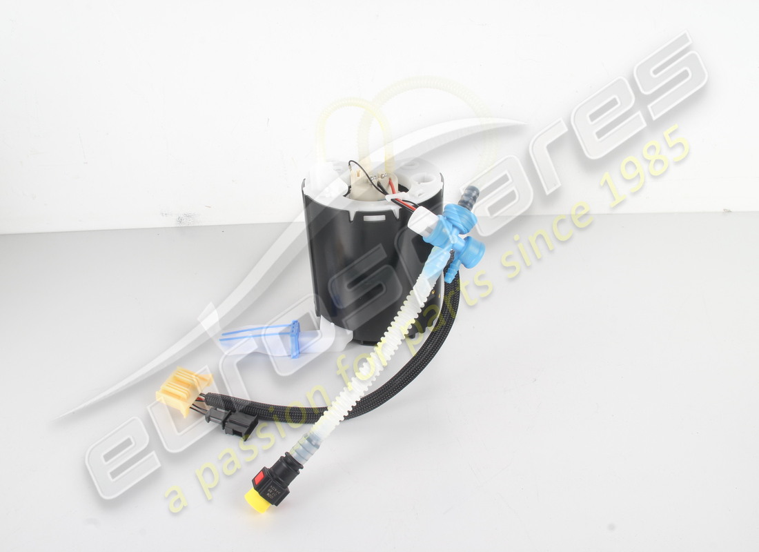 neue mclaren kraftstoffpumpe (links). teilenummer 1211k0027cp (1)