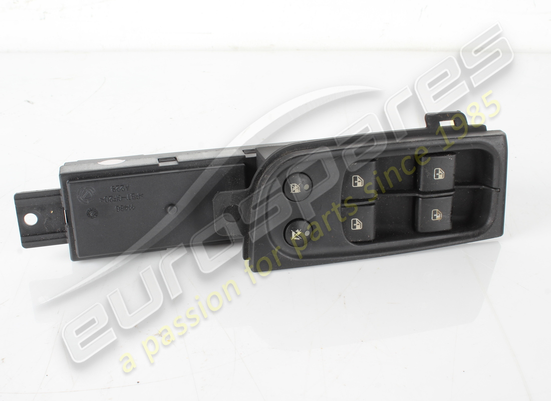 used maserati rh front door unit -valid for g part number 203076