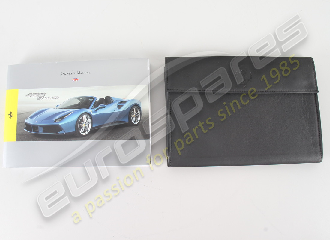 GEBRAUCHT Ferrari 488 SPIDER BOOKLET PACK . TEILENUMMER EAP1481296 (1)