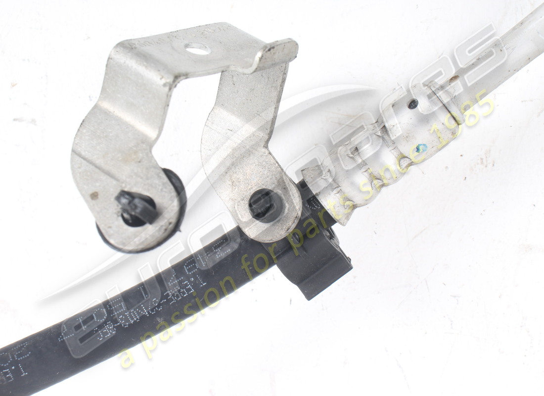 GEBRAUCHTE FERRARI GASLEITUNG VOM TRENNSCHALTER U. TEILENUMMER 320013 (3) gebrauchte ferrari gasleitung vom trennschalter u. teilenummer 320013 (3)