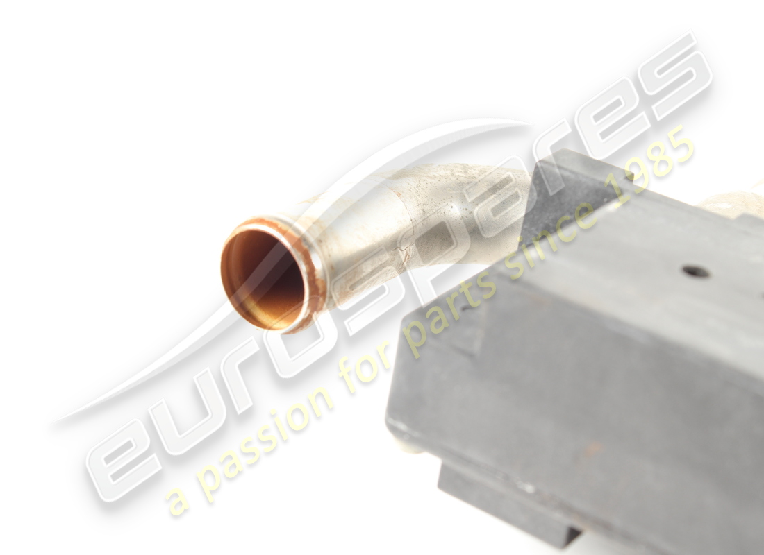 gebrauchtes ferrari rh tgk-ventil. teilenummer 67635900 (5)