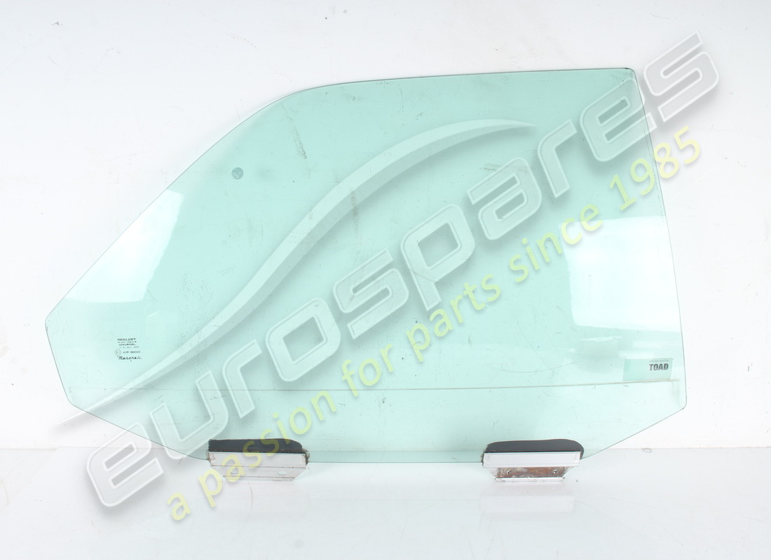 GEBRAUCHTE Maserati FENSTERSCHEIBE VORNE RECHTS. TEILENUMMER 377700630 (1)