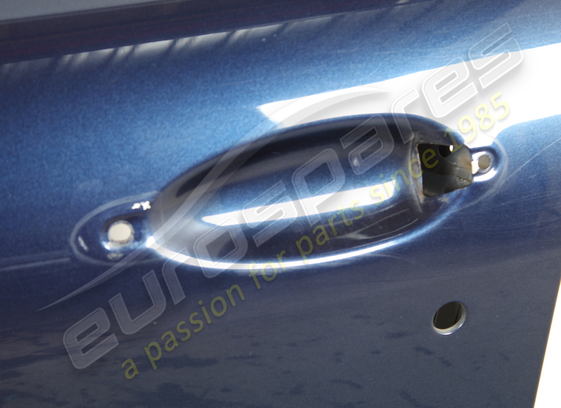 GEBRAUCHT MASERATI KOMPLETTE VORDERE LINKE TÜR. TEILENUMMER 67062100 (3) gebraucht maserati komplette vordere linke tür. teilenummer 67062100 (3)