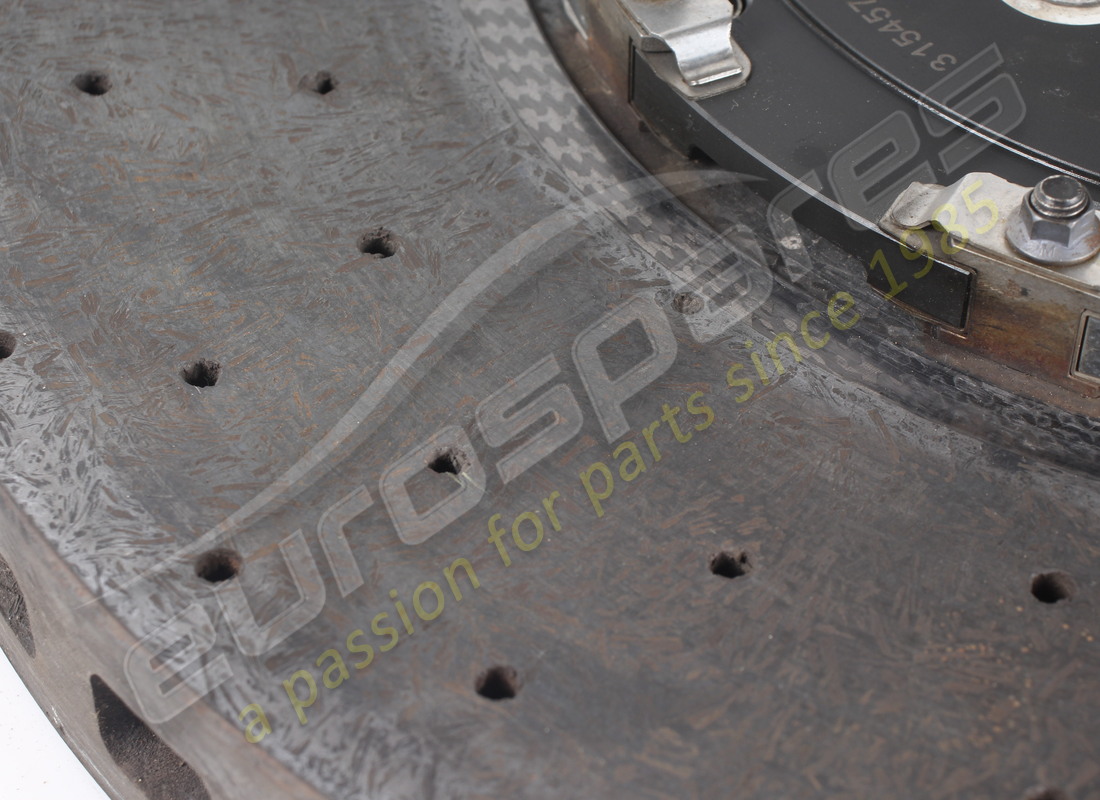 GEBRAUCHTE FERRARI VORDERE BREMSSCHEIBE. TEILENUMMER 315457 (2) gebrauchte ferrari vordere bremsscheibe. teilenummer 315457 (2)