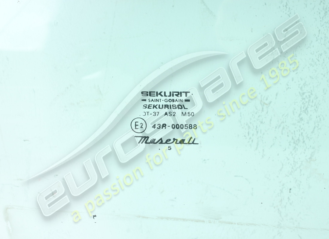 gebrauchte maserati fensterscheibe vorne rechts. teilenummer 377700630 (2)