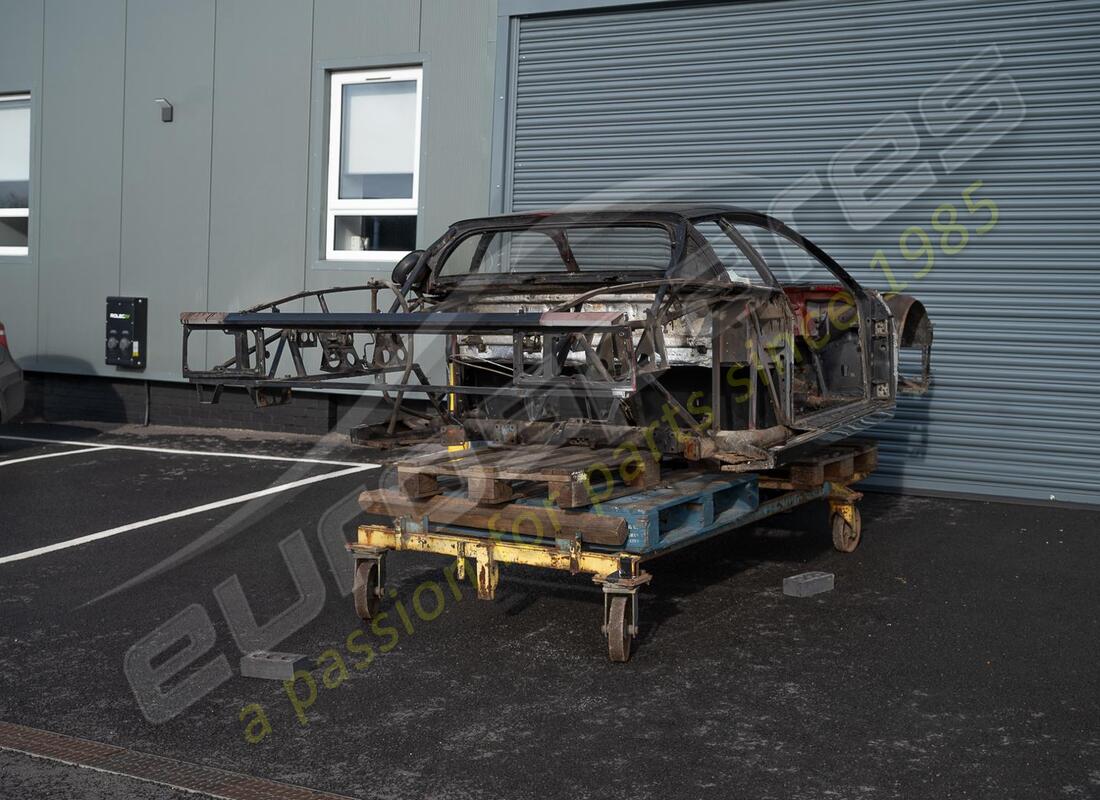 gebrauchte ferrari ferrari testarossa komplette karosserie. teilenummer 700006000 (7)