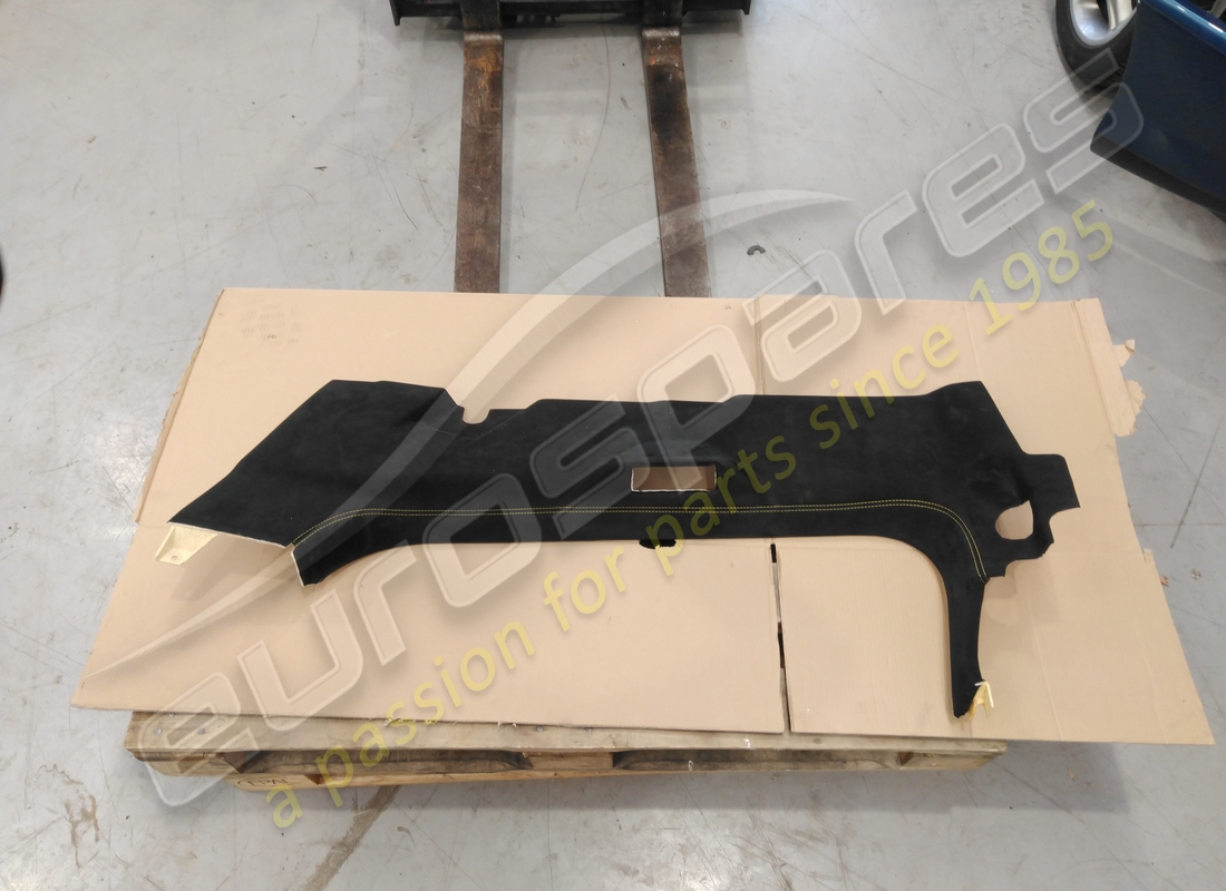 verwendete lamborghini zierleiste für türschweller. teilenummer 472854904c (2)