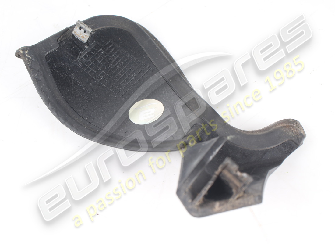 GEBRAUCHTE FERRARI RECHTE RÜCKLICHTEINFASSUNG. TEILENUMMER 87932000 (2) gebrauchte ferrari rechte rücklichteinfassung. teilenummer 87932000 (2)