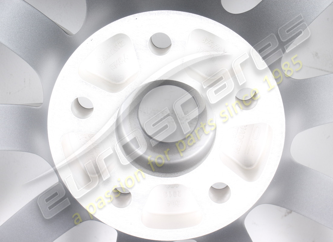 NEUES FERRARI VORDERRAD 9,5J X 20 H2. TEILENUMMER 875726 (4) neues ferrari vorderrad 9,5j x 20 h2. teilenummer 875726 (4)