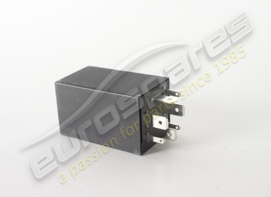 neues porsche doppelrelais. teilenummer pcg95125400 (1)