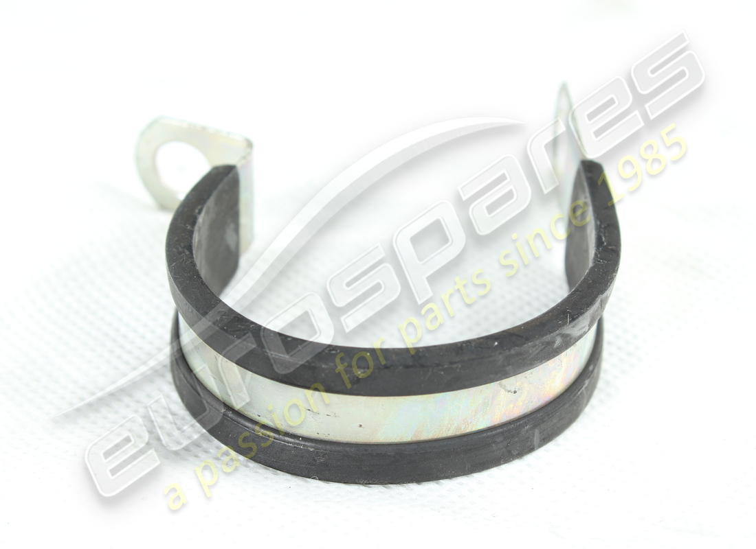neue maserati-halterung. teilenummer 10448890 (3)