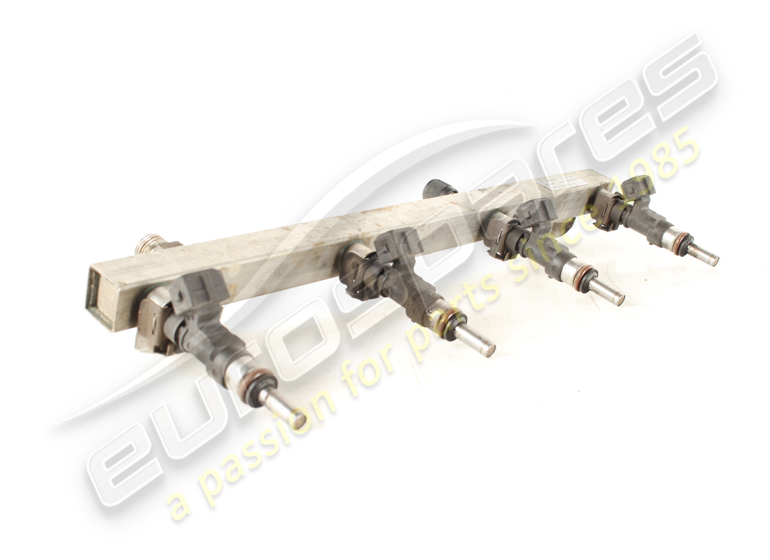 GEBRAUCHTE Maserati KRAFTSTOFFLEITUNG MIT INJEKTOREN. TEILENUMMER 215337 (1)