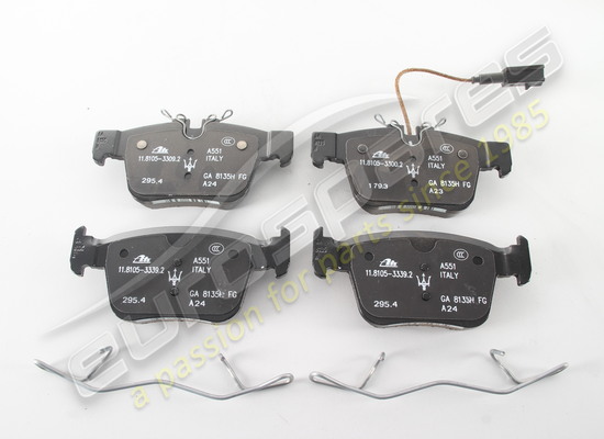 neu maserati teilenummer des hinteren bremsbelagsatzes 673012302