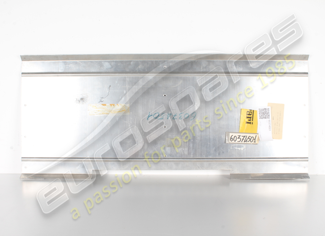 neues ferrari schild. teilenummer 60374501 (2)
