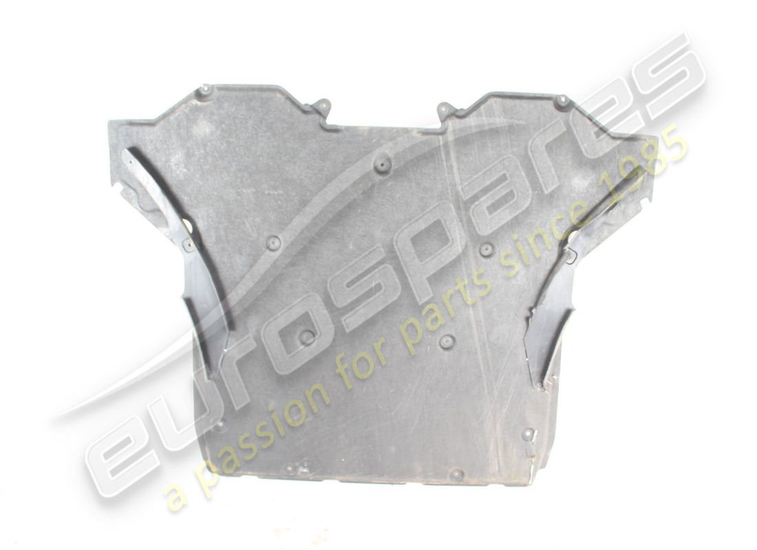 beschädigte porsche unterbodenverkleidung. teilenummer 992825523m (2)