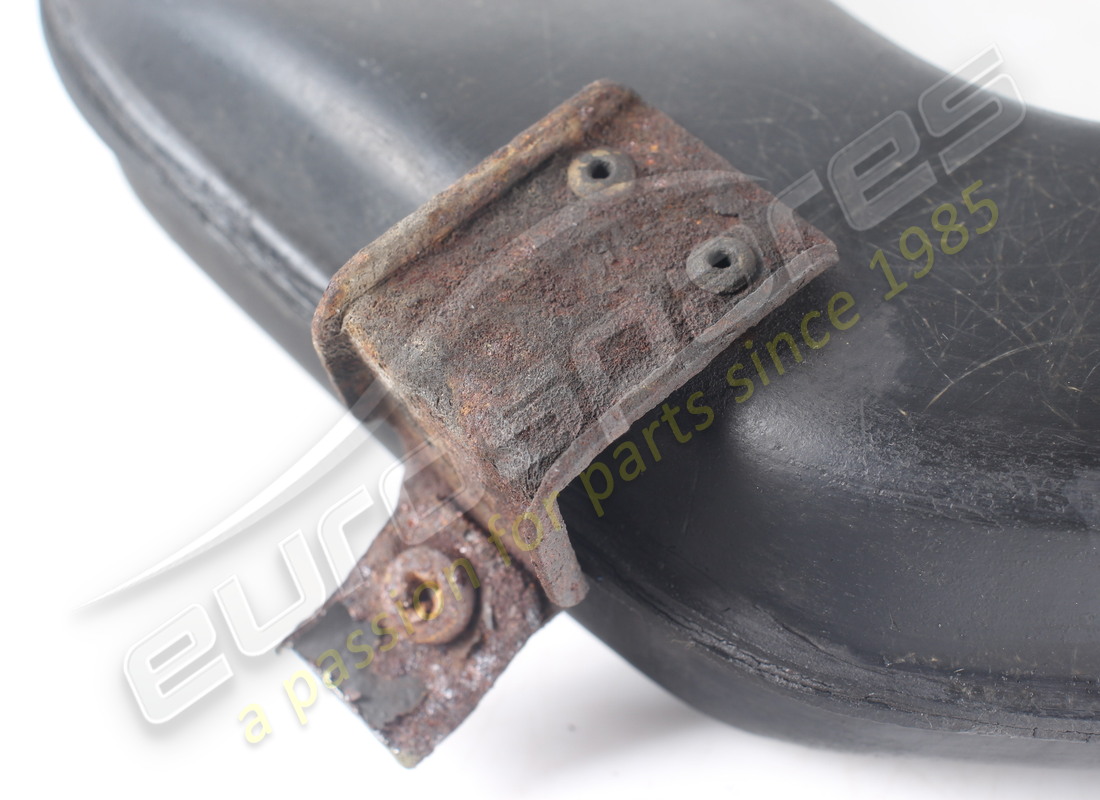 GEBRAUCHTER RECHTER BREMSKANAL MASERATI. TEILENUMMER 386100154 (3) gebrauchter rechter bremskanal maserati. teilenummer 386100154 (3)