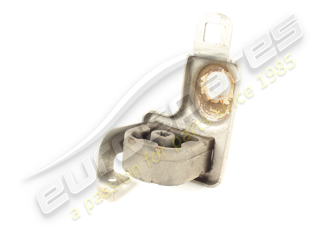 gebraucht maserati linke hinten gegenhalterung. teilenummer 670001530 (2)