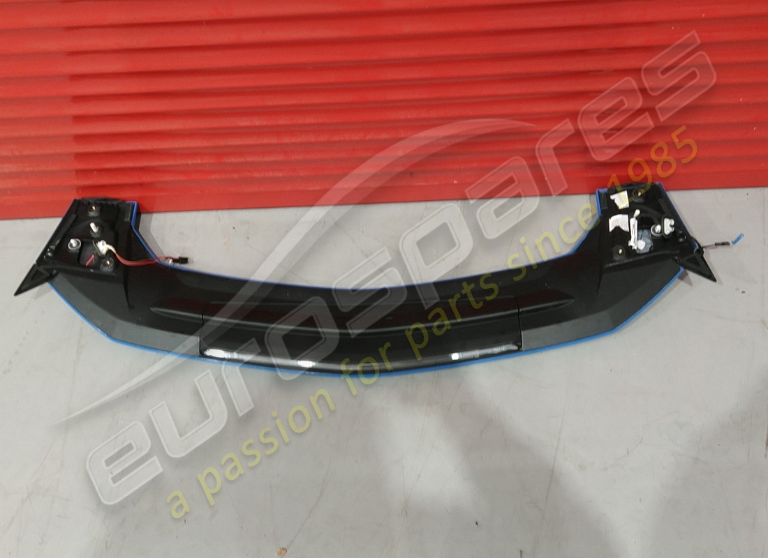 gebrauchter lamborghini wing spoiler. teilenummer 4ml827933agru (2)