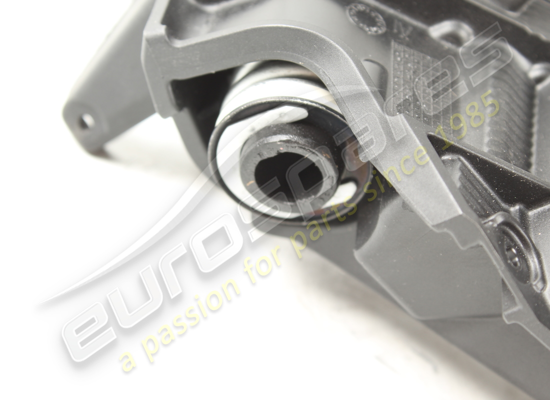neuer porsche spiegelbasis. teilenummer 992857411f (2)