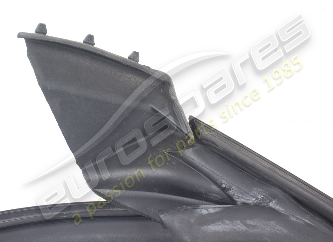 GEBRAUCHT FERRARI KOMPLETTE LINKE TÜRUMFASSUNG. TEILENUMMER 86872000 (2) gebraucht ferrari komplette linke türumfassung. teilenummer 86872000 (2)