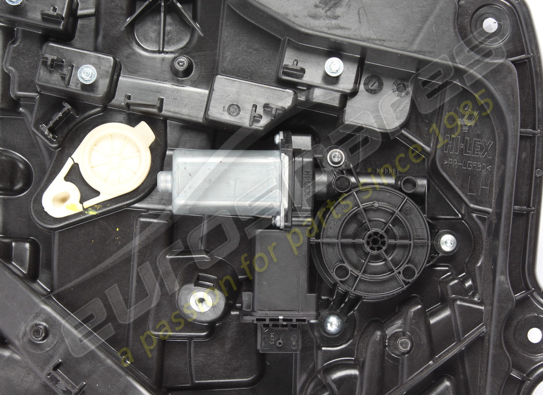 gebraucht maserati türträger links hinter. teilenummer 673014116 (3)